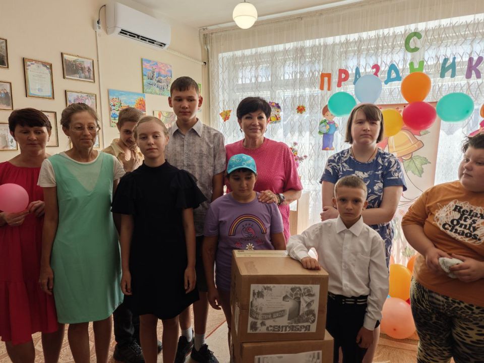 Сегодня в рамках партийного проекта, "Женское Движение" Всероссийской политической партии Единая Россия, было проведено развлекательное мероприятие для инвалидов и детей-инвалидов, приуроченное ко Дню знаний Сегодня в рамках партийного проекта, "Женское Движение" Всероссийской политической партии Единая Россия, было проведено развлекательное мероприятие для инвалидов и детей-инвалидов, приуроченное ко Дню знаний