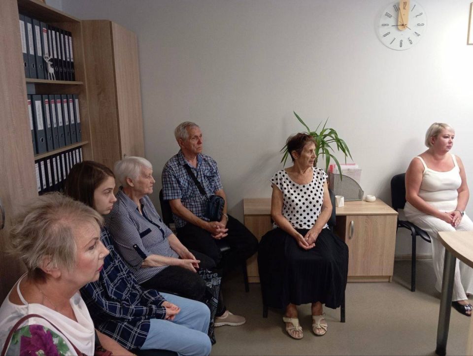 Встреча с жителями Мариуполя: социальная поддержка и ответы на актуальные вопросы Встреча с жителями Мариуполя: социальная поддержка и ответы на актуальные вопросы
