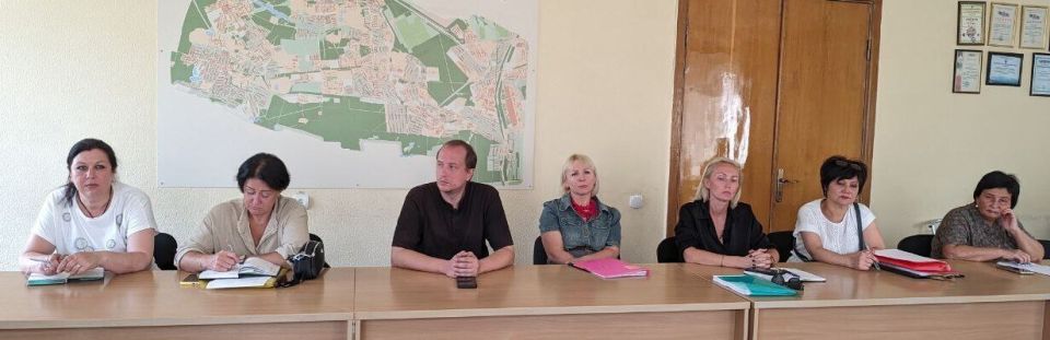 Наталья Бегуненко: Сегодня, 2 сентября, первый заместитель руководителя Управы Петровского внутригородского района Администрации городского округа Донецк Плахутин Юрий Иванович провёл заседание штаба по подготовке к... Наталья Бегуненко: Сегодня, 2 сентября, первый заместитель руководителя Управы Петровского внутригородского района Администрации городского округа Донецк Плахутин Юрий Иванович провёл заседание штаба по подготовке к...