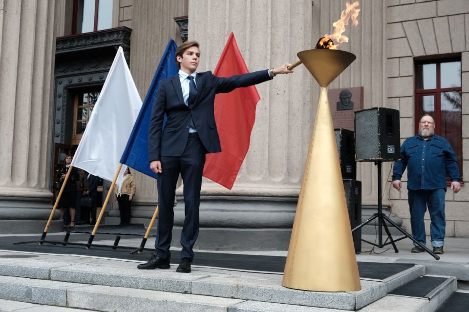 Скорый фирменный поезд «Первокурсник-2025» отправляется Скорый фирменный поезд «Первокурсник-2025» отправляется