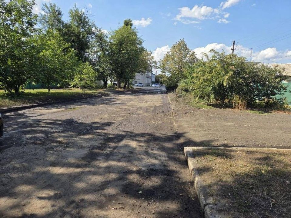 Виктория Жукова: Подрядчики Нижегородской области ремонтируют еще одну дорогу в Харцызске Виктория Жукова: Подрядчики Нижегородской области ремонтируют еще одну дорогу в Харцызске