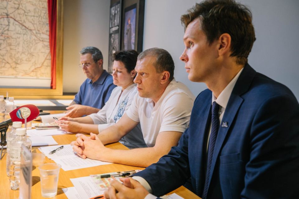 Антон Кольцов: В Мариуполе стартовали дни петербургской культуры Антон Кольцов: В Мариуполе стартовали дни петербургской культуры