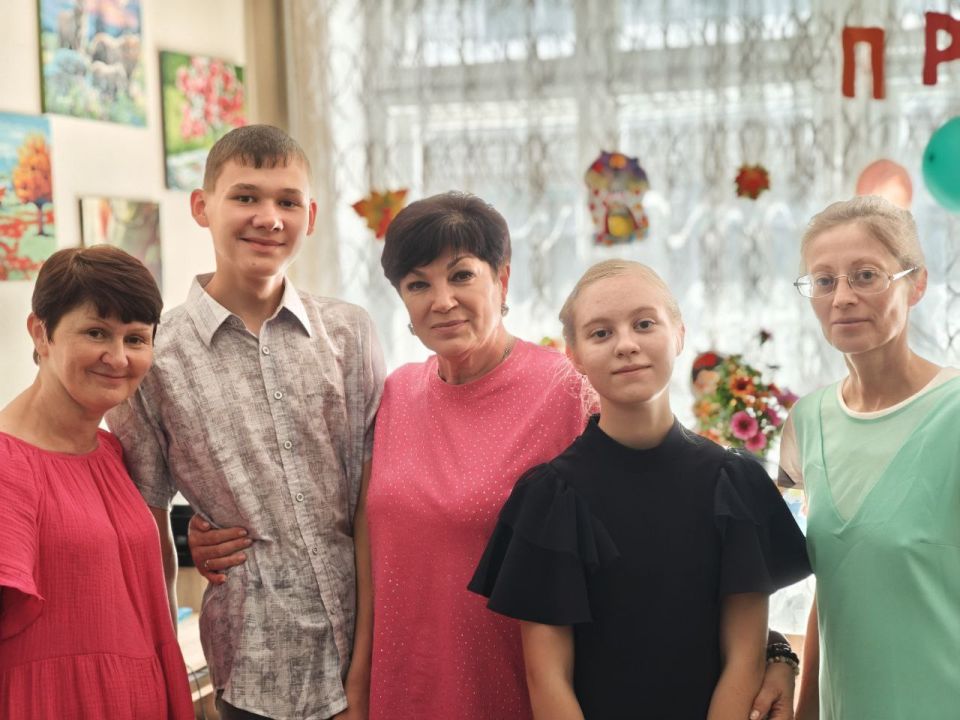 Сегодня в рамках партийного проекта, "Женское Движение" Всероссийской политической партии Единая Россия, было проведено развлекательное мероприятие для инвалидов и детей-инвалидов, приуроченное ко Дню знаний Сегодня в рамках партийного проекта, "Женское Движение" Всероссийской политической партии Единая Россия, было проведено развлекательное мероприятие для инвалидов и детей-инвалидов, приуроченное ко Дню знаний