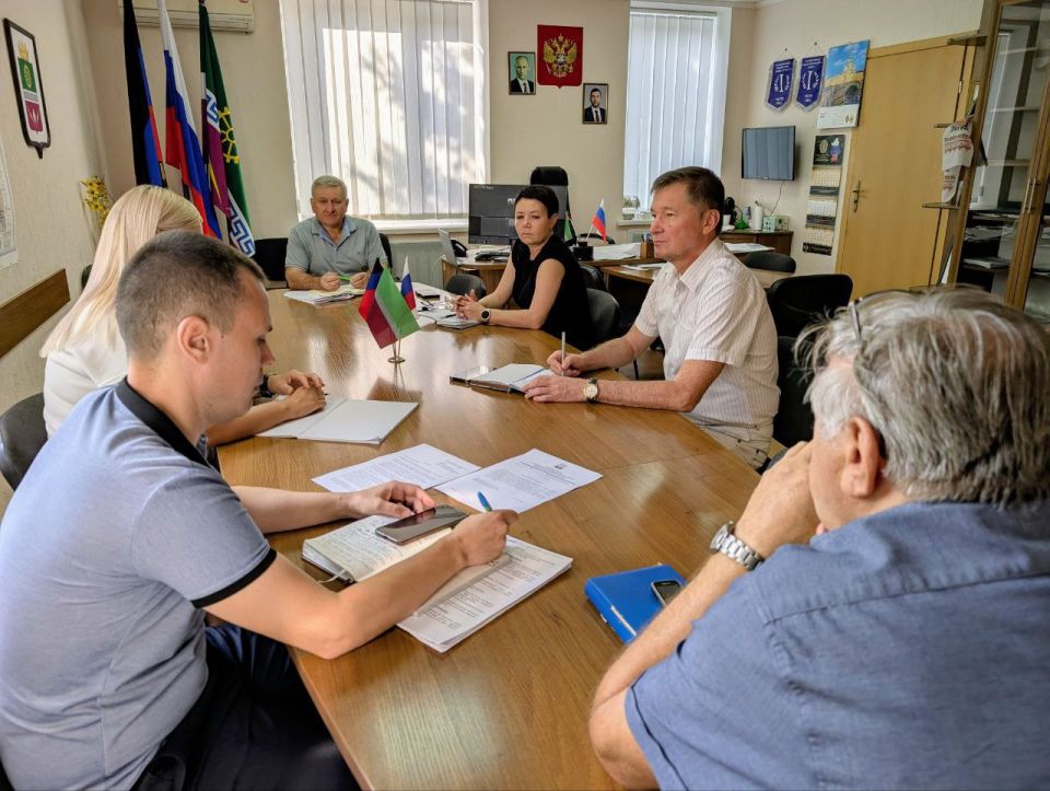 Глава муниципального образования Старобешевский муниципальный округ Николай Михайлов провел оперативное совещание по текущим вопросам Глава муниципального образования Старобешевский муниципальный округ Николай Михайлов провел оперативное совещание по текущим вопросам