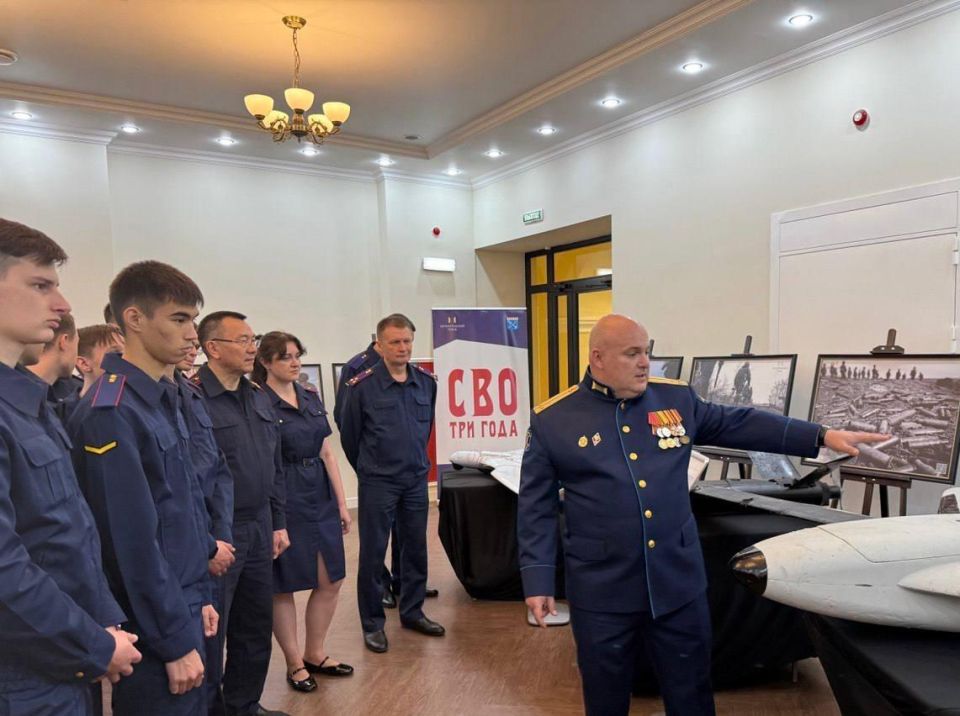 В Санкт-Петербургской академии Следственного комитета состоялось торжественное открытие экспозиции «Три года СВО» В Санкт-Петербургской академии Следственного комитета состоялось торжественное открытие экспозиции «Три года СВО»