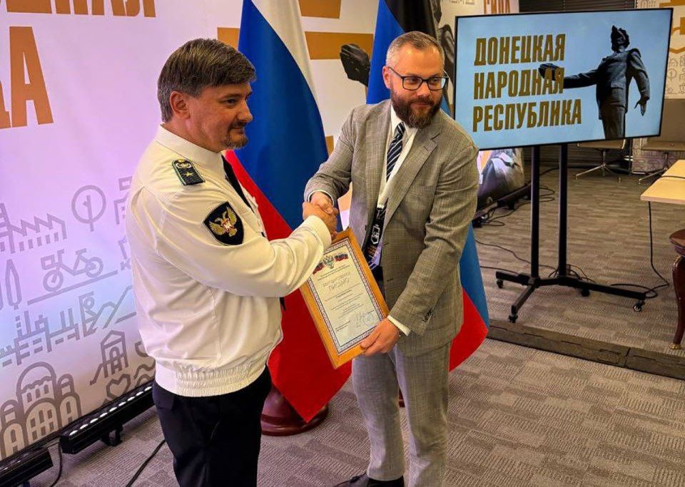 Актуальные вопросы формирования маршрутной сети межрегиональных пассажирских автобусных перевозок обсудили с первыми лицами Министерства транспорта Донецкой Народной Республики Актуальные вопросы формирования маршрутной сети межрегиональных пассажирских автобусных перевозок обсудили с первыми лицами Министерства транспорта Донецкой Народной Республики