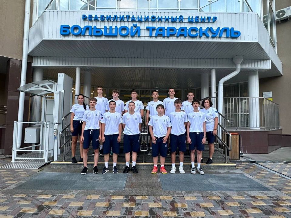 47 спортсменов из Волновахи прошли летние сборы вместе с ямальскими ребятами 47 спортсменов из Волновахи прошли летние сборы вместе с ямальскими ребятами