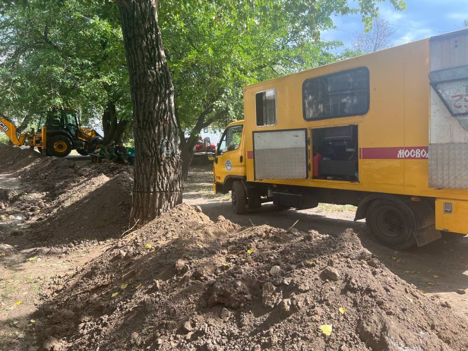 Сотрудниками ГУП ДНР "Вода Донбасса"совместно с подрядной организацией шеф-региона г. Москва, продолжаются аварийно-восстановительные работы на сетях водоснабжения в Ленинском внутригородском районе г. Донецка Сотрудниками ГУП ДНР "Вода Донбасса"совместно с подрядной организацией шеф-региона г. Москва, продолжаются аварийно-восстановительные работы на сетях водоснабжения в Ленинском внутригородском районе г. Донецка