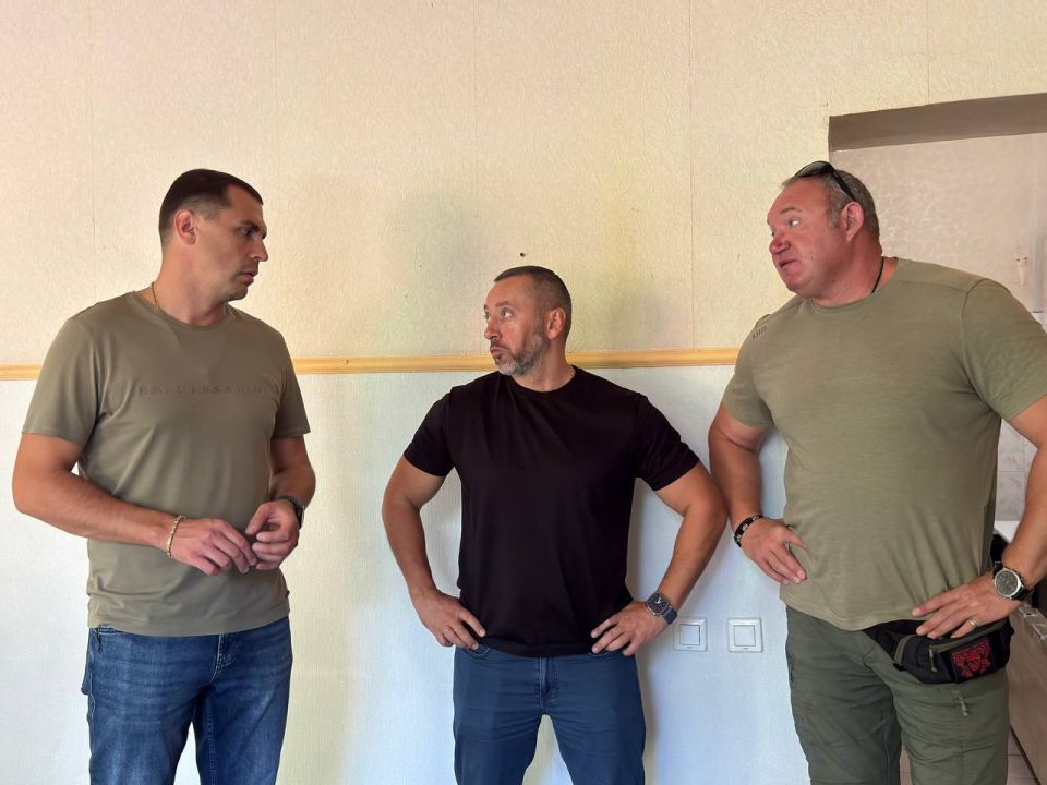 Наша команда продолжает оказывать гуманитарную помощь Наша команда продолжает оказывать гуманитарную помощь