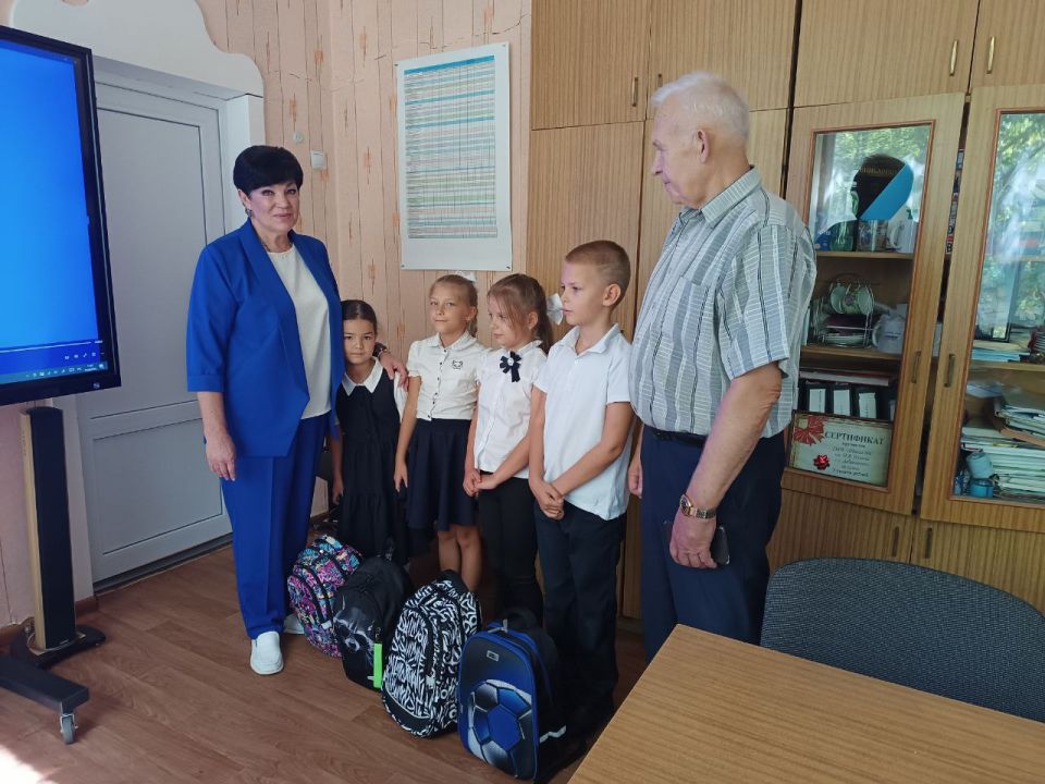 3 сентября - одна из самых светлых и памятных дат, навечно вписанных в героическую историю города Дебальцево 3 сентября - одна из самых светлых и памятных дат, навечно вписанных в героическую историю города Дебальцево
