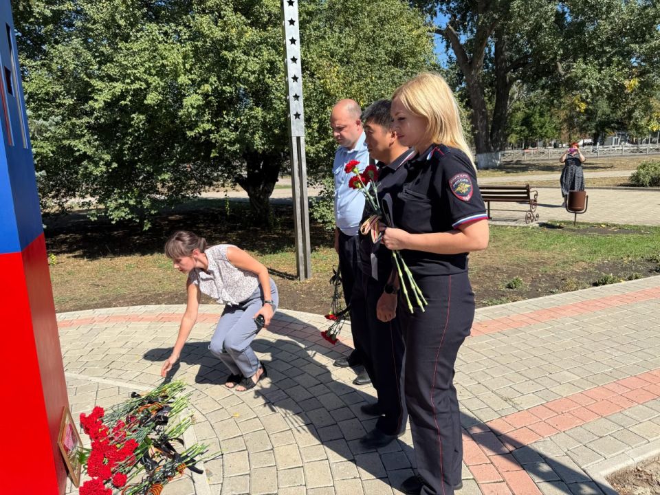 Александр Подгорный: 3 сентября в Сахалинской области отмечают знаковое событие – годовщину Победы над милитаристской Японией и окончание Второй мировой войны Александр Подгорный: 3 сентября в Сахалинской области отмечают знаковое событие – годовщину Победы над милитаристской Японией и окончание Второй мировой войны