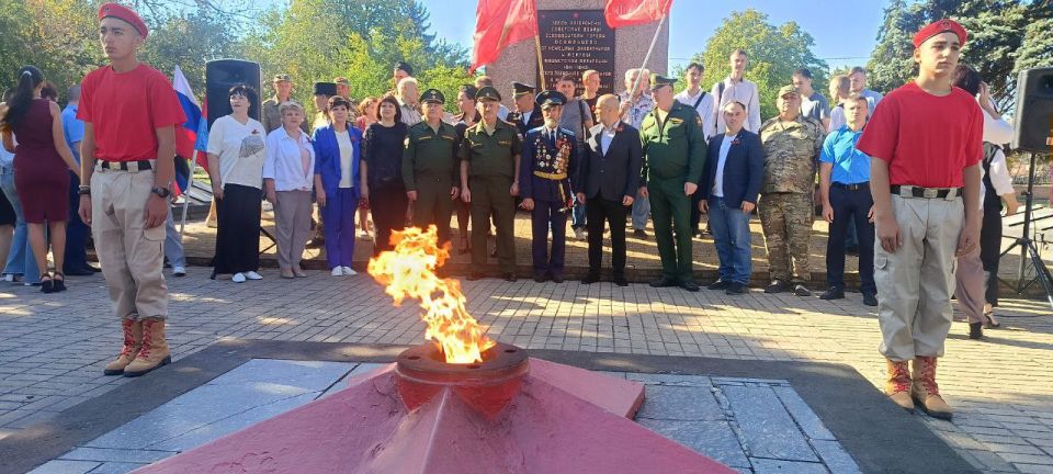 В Дебальцево прошло торжественное мероприятие в честь дня освобождения города Дебальцево от немецко-фашистских захватчиков В Дебальцево прошло торжественное мероприятие в честь дня освобождения города Дебальцево от немецко-фашистских захватчиков