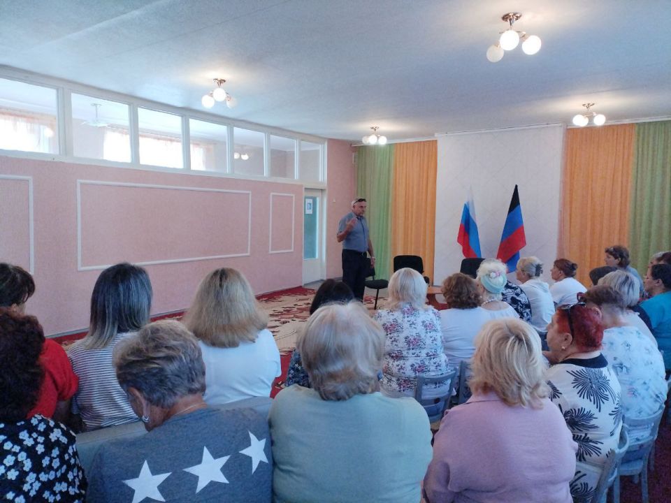 Иван Приходько: Открытый диалог: состоялись встречи лидера общественного мнения с трудовыми коллективами Иван Приходько: Открытый диалог: состоялись встречи лидера общественного мнения с трудовыми коллективами