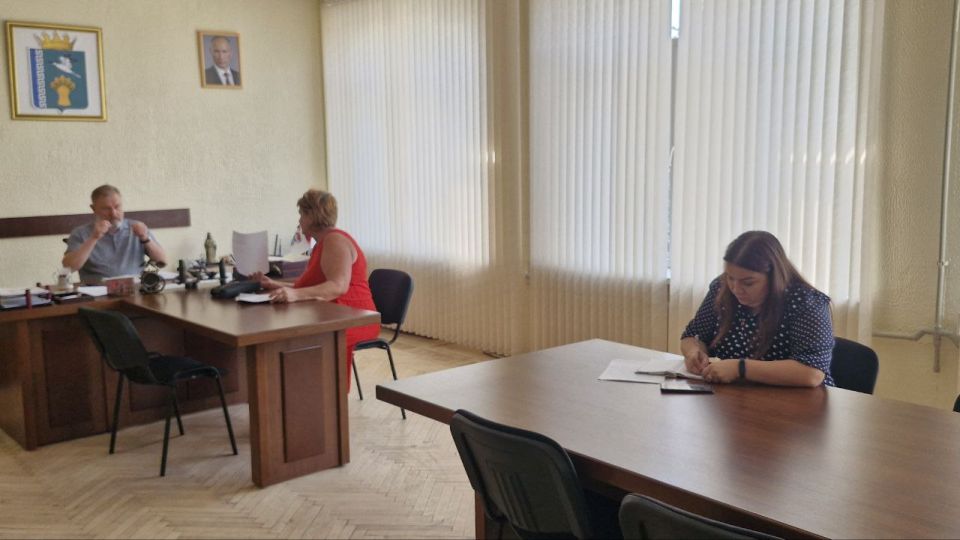 Борис Трима: Глава муниципального образования Мангушский муниципальный округ Трима Борис Владимирович провел личный прием Борис Трима: Глава муниципального образования Мангушский муниципальный округ Трима Борис Владимирович провел личный прием
