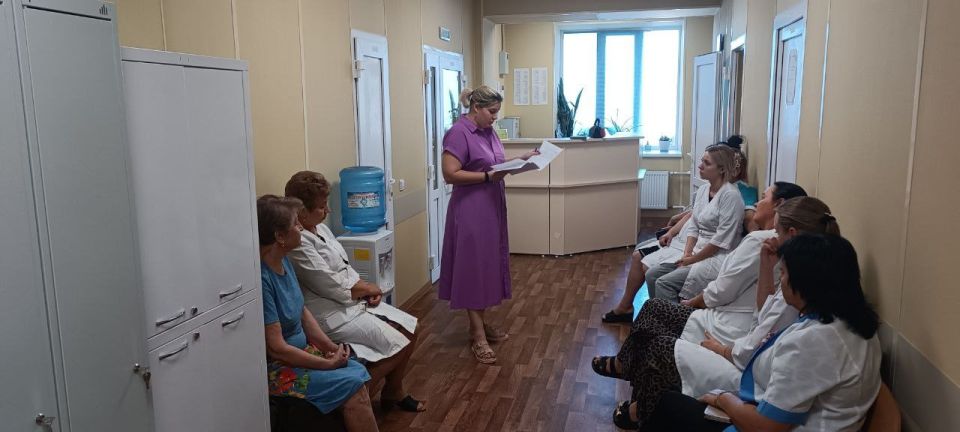 Встреча с трудовым коллективом Встреча с трудовым коллективом