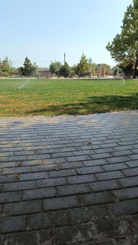 В Мангушском округе обеспечена безопасность детских площадок В Мангушском округе обеспечена безопасность детских площадок