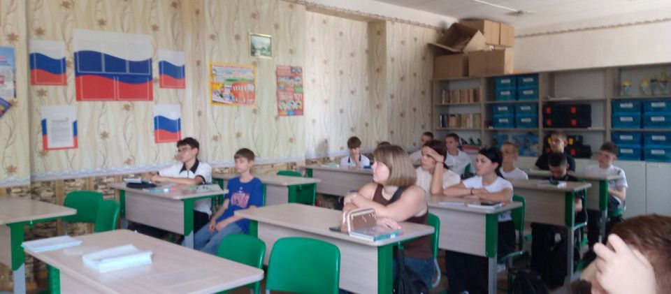В рамках празднования 80-й годовщины Победы над милитаристской Японией и окончания Второй мировой войны в ГБОУ «ЛИЦЕЙ «СПЕКТР», ГБОУ Школа №18 и ГБОУ Школа №11 прошли важные просветительские мероприятия В рамках празднования 80-й годовщины Победы над милитаристской Японией и окончания Второй мировой войны в ГБОУ «ЛИЦЕЙ «СПЕКТР», ГБОУ Школа №18 и ГБОУ Школа №11 прошли важные просветительские мероприятия