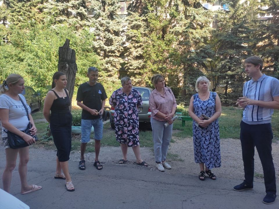 #80регион. По поручению главы Республики Дениса Пушилина, 3 сентября, первый заместитель руководителя Управы Кировского внутригородского района Администрации городского округа Макеевка Донецкой Народной Республики Алексей... #80регион. По поручению главы Республики Дениса Пушилина, 3 сентября, первый заместитель руководителя Управы Кировского внутригородского района Администрации городского округа Макеевка Донецкой Народной Республики Алексей...