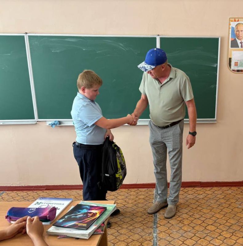 Сергей Юзвинкевич: Дорогие друзья!. Сегодня я с гордостью принял участие в акции сектора молодежной политики «Помощь без границ», направленной на сбор гуманитарной помощи для детей, оказавшихся в трудной жизненной ситуации Сергей Юзвинкевич: Дорогие друзья!. Сегодня я с гордостью принял участие в акции сектора молодежной политики «Помощь без границ», направленной на сбор гуманитарной помощи для детей, оказавшихся в трудной жизненной ситуации