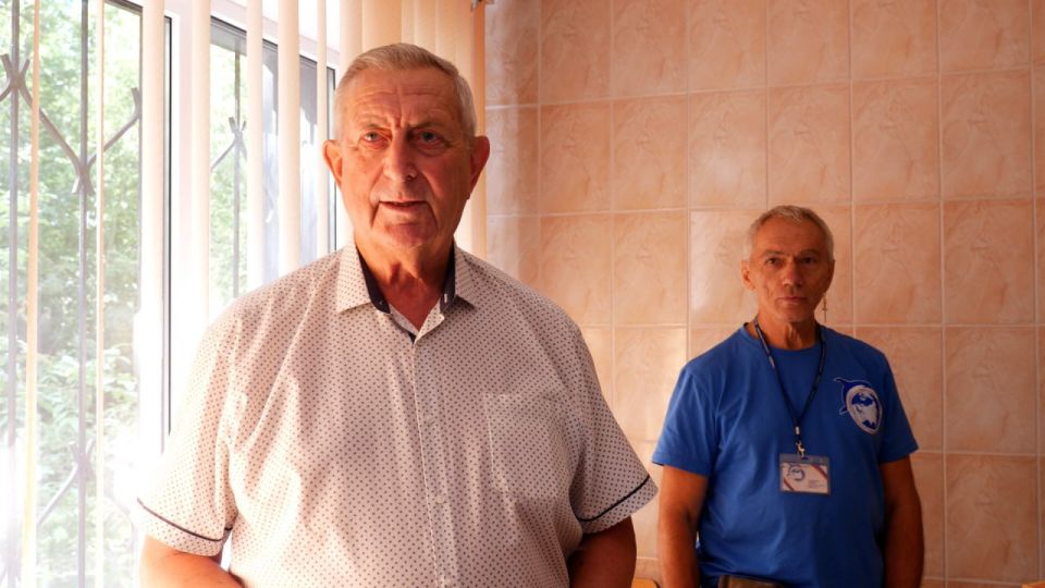 Депутат Мирон Братковский (фракция «Единая Россия») вместе с Гуманитарным добровольческим корпусом Ханты-Мансийского автономного округа — Югры доставили «коробки добра» донецким врачам Депутат Мирон Братковский (фракция «Единая Россия») вместе с Гуманитарным добровольческим корпусом Ханты-Мансийского автономного округа — Югры доставили «коробки добра» донецким врачам