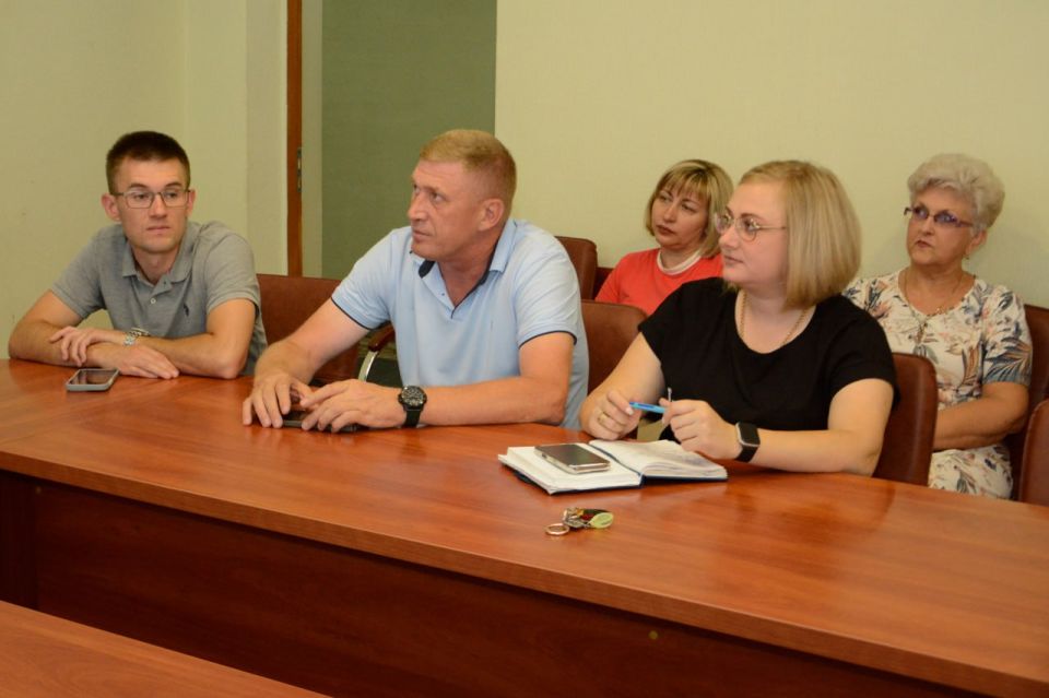 Алексей Дорофеев: За каждой цифрой в отчетах, за каждым документом стоят живые люди Алексей Дорофеев: За каждой цифрой в отчетах, за каждым документом стоят живые люди