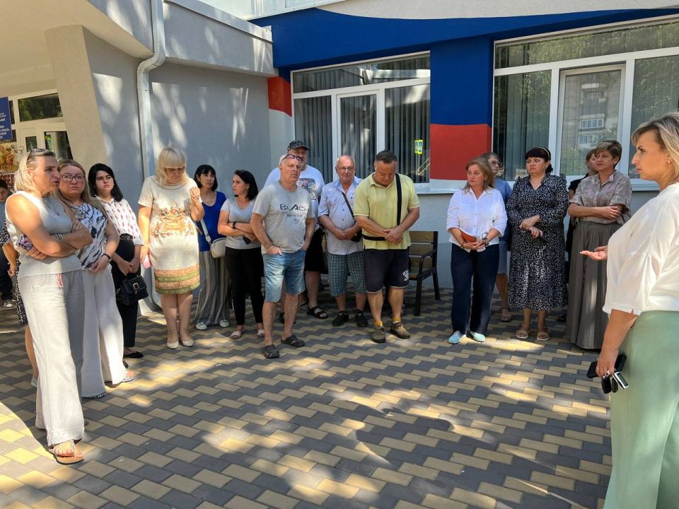 По поручению Главы ДНР Дениса Пушилина в Ворошиловском внутригордском районе продолжаются встречи с населением По поручению Главы ДНР Дениса Пушилина в Ворошиловском внутригордском районе продолжаются встречи с населением