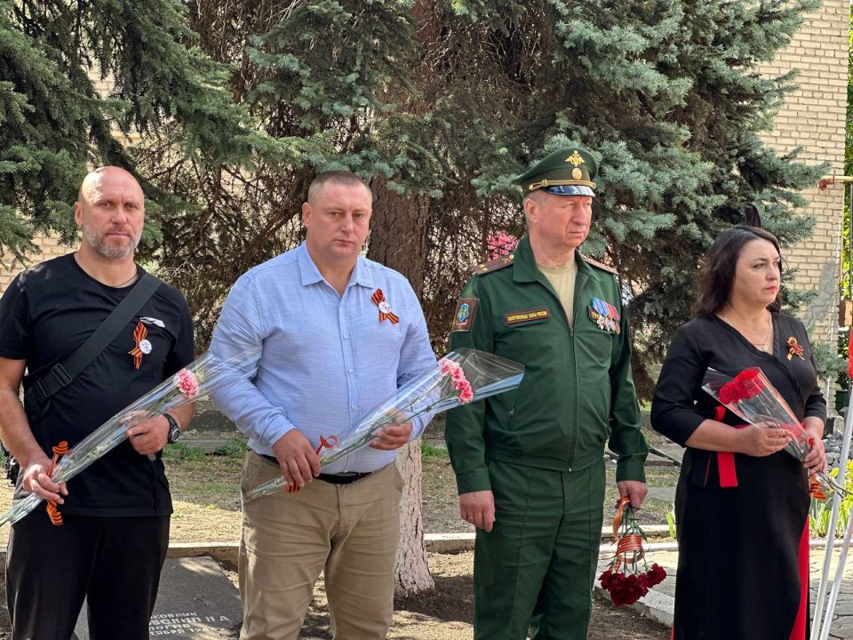 Никто не забыт: Иловайск чтит память освободителей Никто не забыт: Иловайск чтит память освободителей