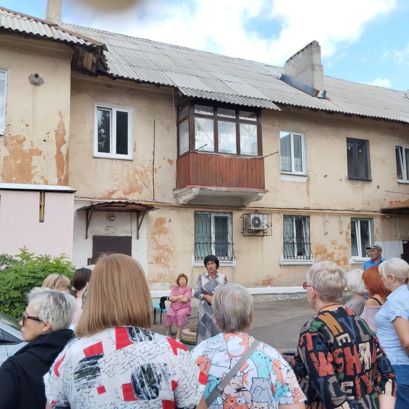 Валентина Харлашка: По поручению Главы ДНР Дениса Пушилина, продолжаются встречи с населением на подведомственной территории Валентина Харлашка: По поручению Главы ДНР Дениса Пушилина, продолжаются встречи с населением на подведомственной территории