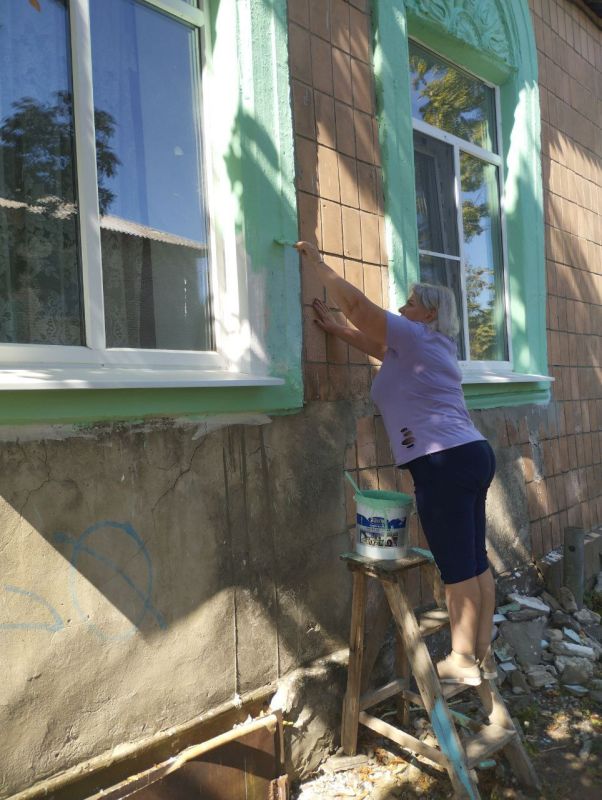 В Старобешевском округе прошла акция «Чистый четверг» В Старобешевском округе прошла акция «Чистый четверг»