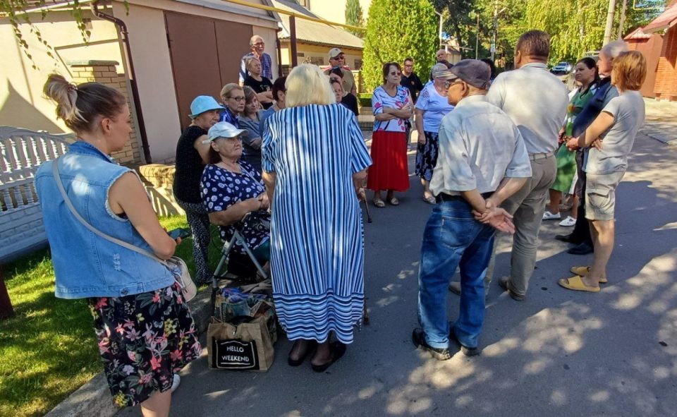 Валентин Левченко: Сегодня провел встречу с жителями улицы Орбита Валентин Левченко: Сегодня провел встречу с жителями улицы Орбита