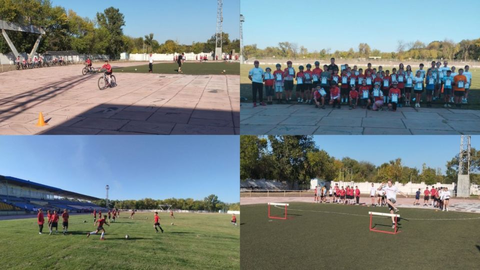Ярмарка спорта. 3 сентября в рамках партийных проектов «Детский спорт» и «Выбор сильных» Енакиевского регионального отделения Всероссийской политической партии «ЕДИНАЯ РОССИЯ» на стадионе «Металлург», в специализированном... Ярмарка спорта. 3 сентября в рамках партийных проектов «Детский спорт» и «Выбор сильных» Енакиевского регионального отделения Всероссийской политической партии «ЕДИНАЯ РОССИЯ» на стадионе «Металлург», в специализированном...
