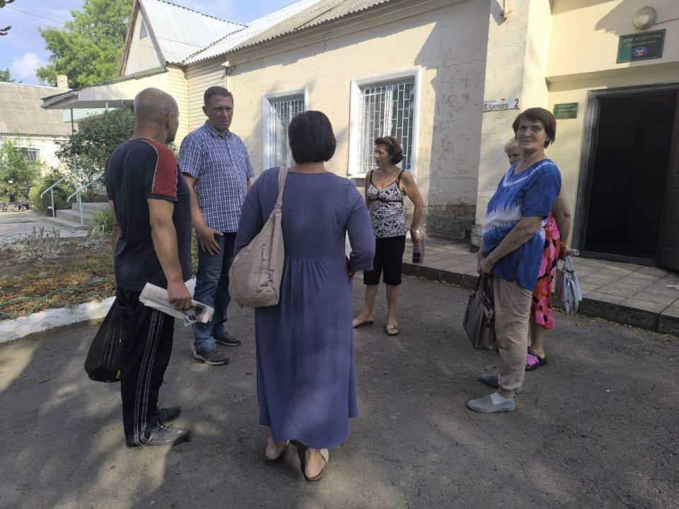 Александр Качанов: Диалог власти и народа: Встреча главы Докучаевска с трудовыми коллективами Александр Качанов: Диалог власти и народа: Встреча главы Докучаевска с трудовыми коллективами
