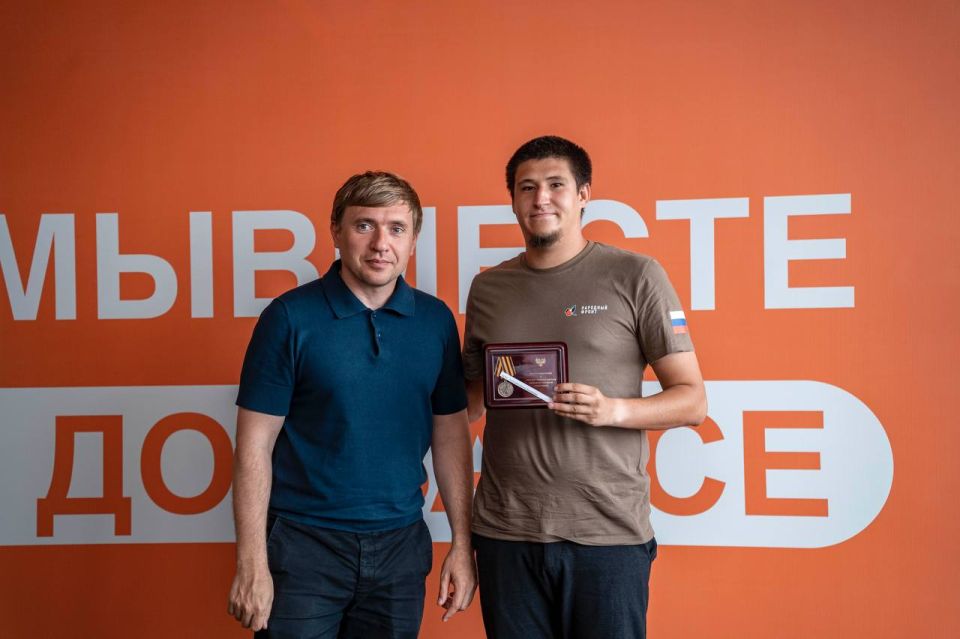 В Донецке строят один из крупнейших в стране Молодёжных центров! В Донецке строят один из крупнейших в стране Молодёжных центров!
