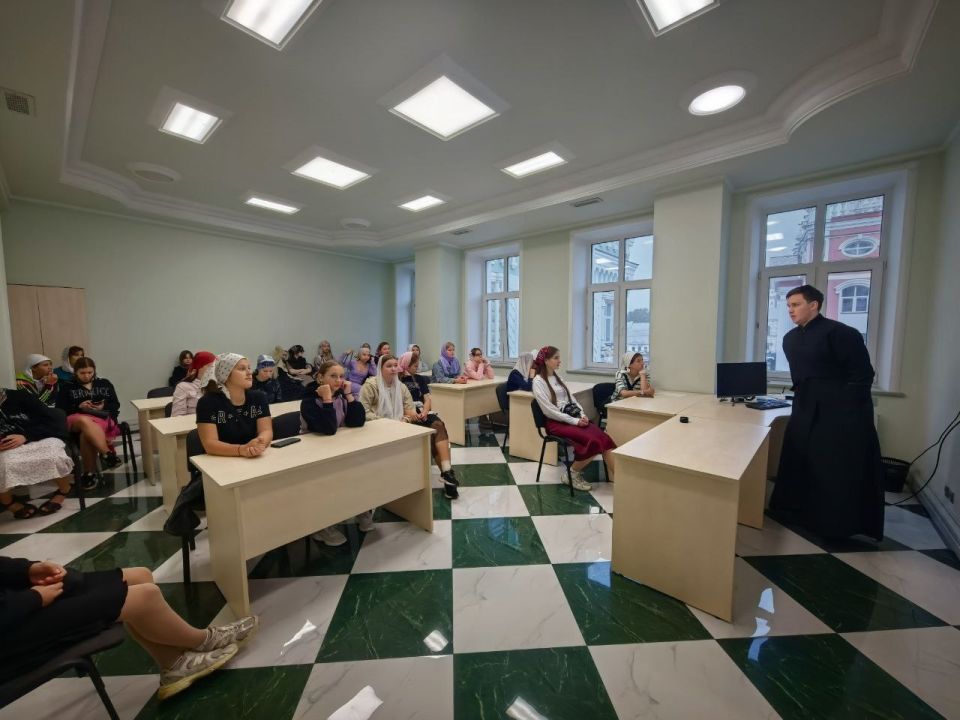 Воспитанники воскресной школы при Свято-Владимирском храме города Докучаевска провели летние каникулы в православном лагере "Спас", организованным Тамбовской епархией Воспитанники воскресной школы при Свято-Владимирском храме города Докучаевска провели летние каникулы в православном лагере "Спас", организованным Тамбовской епархией