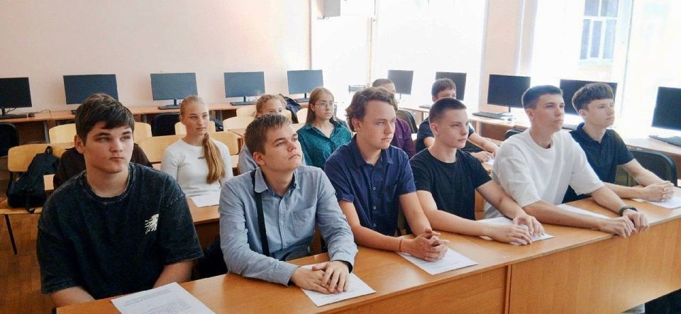 Александр Шатов: В Шахтерском округе провели уроки профориентации Александр Шатов: В Шахтерском округе провели уроки профориентации