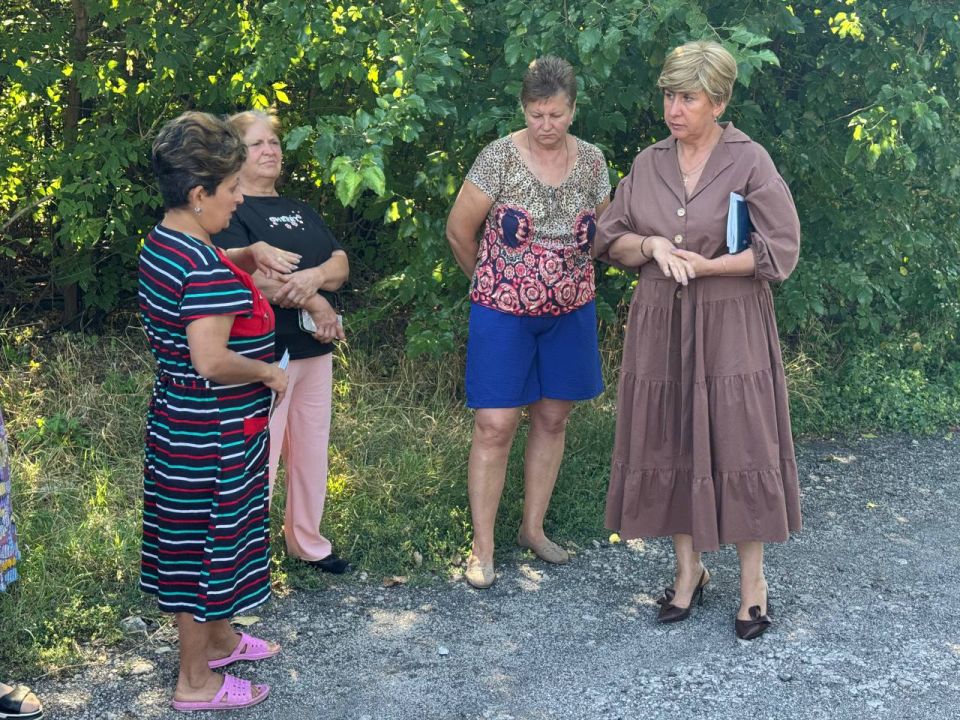 Елена Рязанцева: Власть должна быть ближе к людям – этот принцип остается ключевым для руководства Донецкой Народной Республики Елена Рязанцева: Власть должна быть ближе к людям – этот принцип остается ключевым для руководства Донецкой Народной Республики