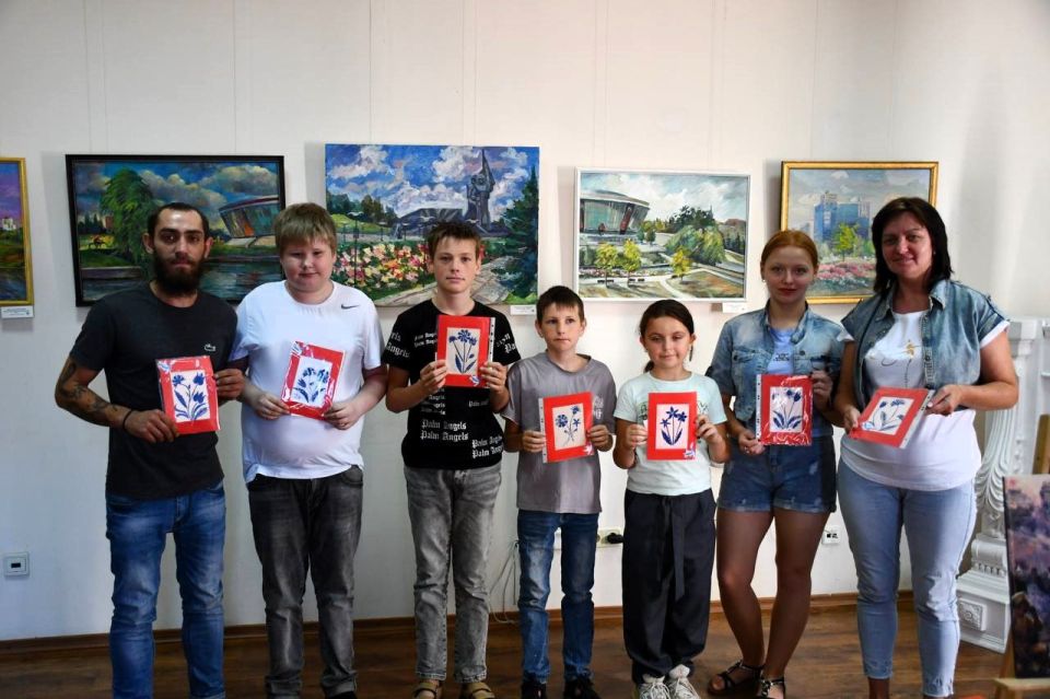 «Букет победителю» ко Дню освобождения Донбасса «Букет победителю» ко Дню освобождения Донбасса