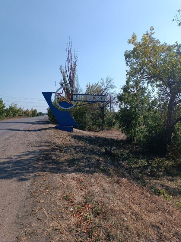 В Кировском прошел субботник В Кировском прошел субботник