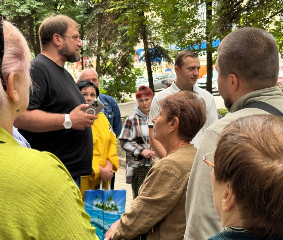 Владимир Ежиков: Держу на контроле вопрос верификации абонентов сотового оператора «Феникс» Владимир Ежиков: Держу на контроле вопрос верификации абонентов сотового оператора «Феникс»