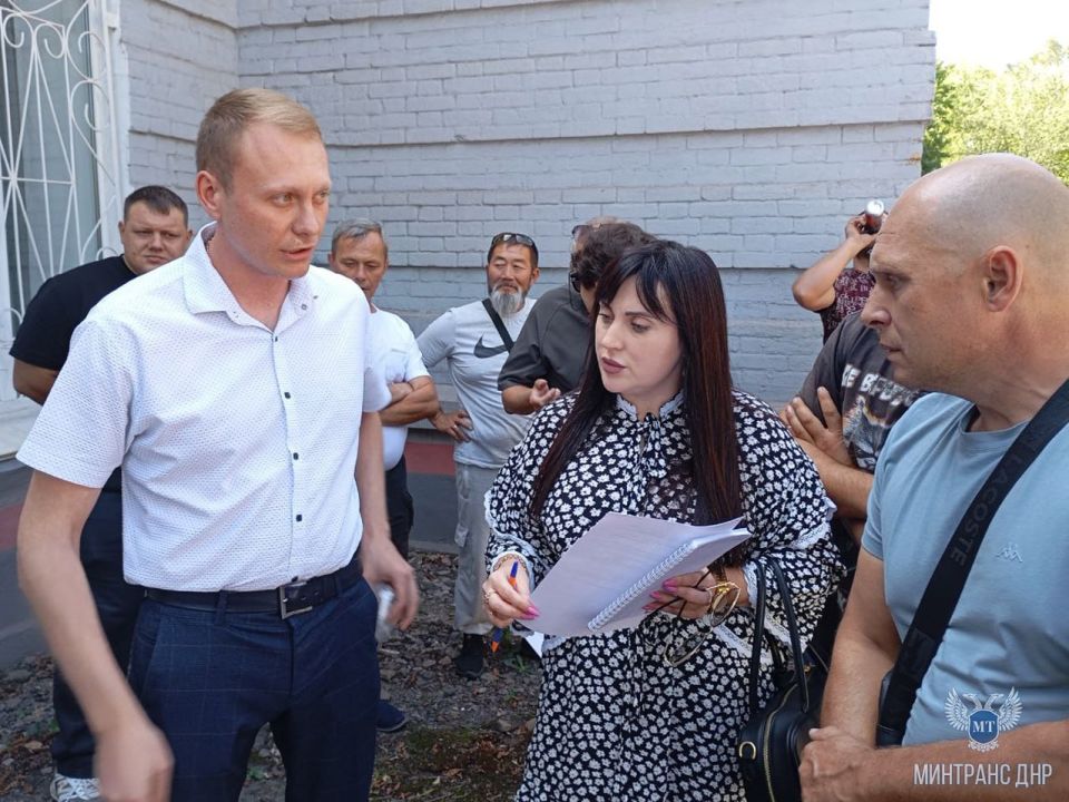 Информационно-профилактическое мероприятие по предупреждению нарушений законодательства в сфере деятельности служб заказа легкового такси состоялось в Енакиево Информационно-профилактическое мероприятие по предупреждению нарушений законодательства в сфере деятельности служб заказа легкового такси состоялось в Енакиево