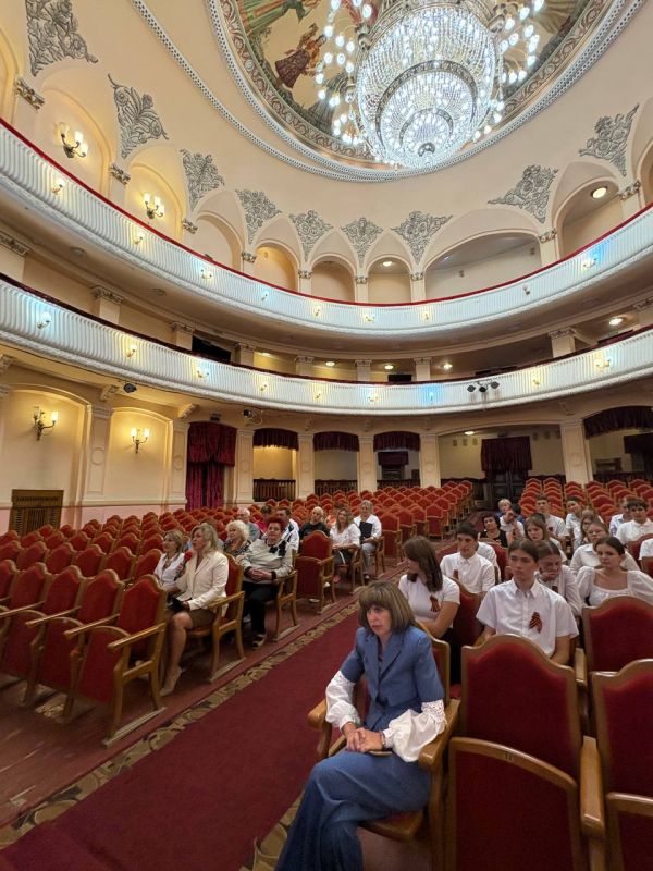 Сегодня, 05.09.2025 года, на базе Дворца культуры им. И.Франко состоялся телемост «Связь поколений – связь городов» между Кировским районом г.Донецка и Кировским районом Санкт-Петербурга, приуроченный Дню освобождения... Сегодня, 05.09.2025 года, на базе Дворца культуры им. И.Франко состоялся телемост «Связь поколений – связь городов» между Кировским районом г.Донецка и Кировским районом Санкт-Петербурга, приуроченный Дню освобождения...