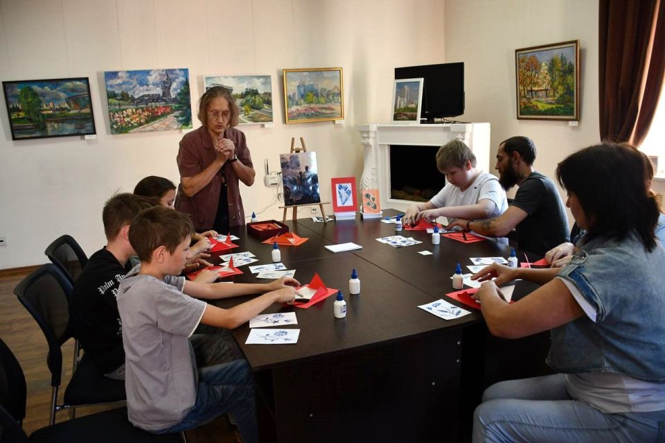 «Букет победителю» ко Дню освобождения Донбасса «Букет победителю» ко Дню освобождения Донбасса