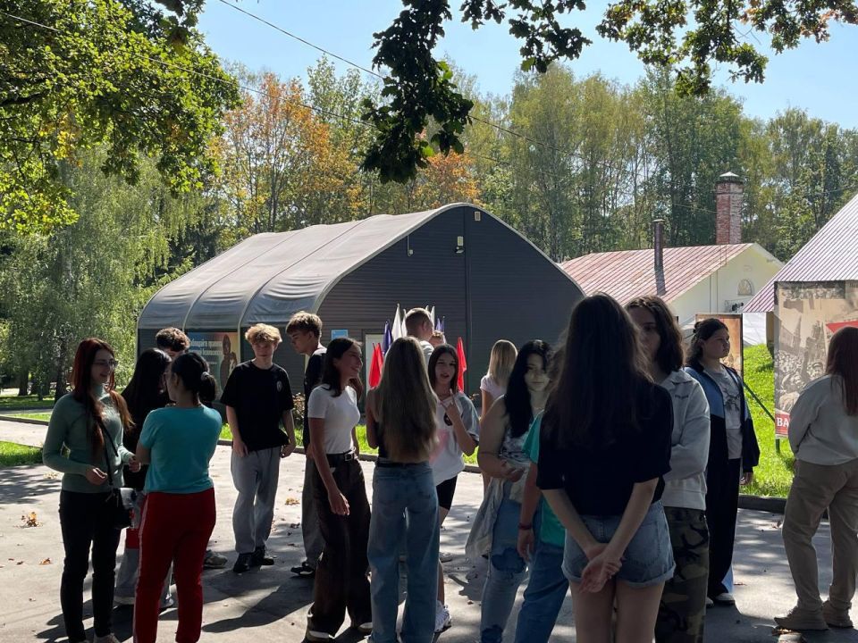 В Тулу приехали дети из Горловки В Тулу приехали дети из Горловки