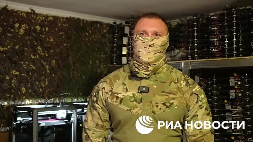 Боевики ВСУ на константиновском направлении в ДНР стали реже пользоваться иномарками на поле боя, вместо этого они передвигаются на "Нивах" и "десятках", рассказал РИА Новости командир отряда БПЛА "Южной" группировки войск с...