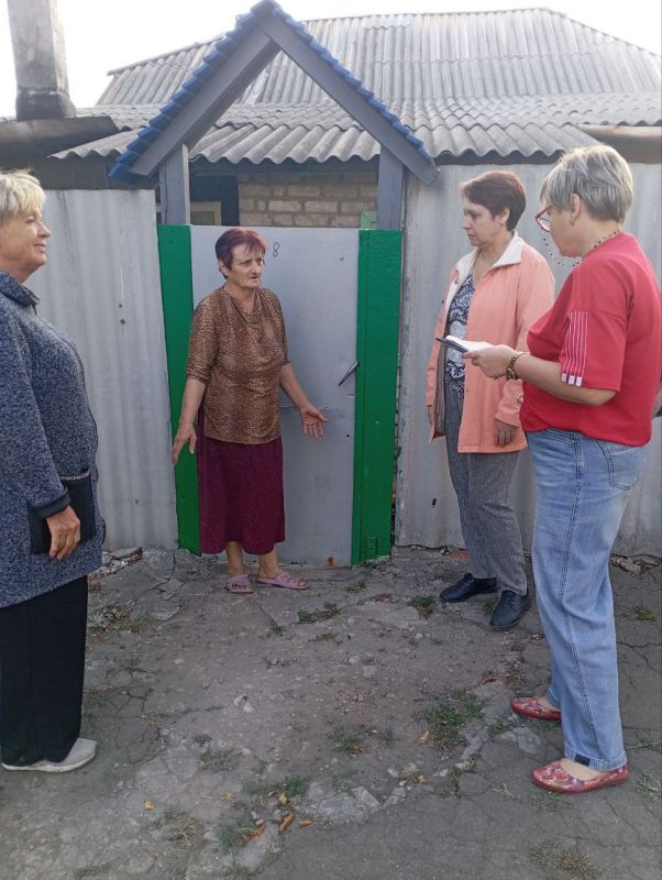 Иван Приходько: В поселке, расположенном в Калининском районе Горловки, сегодня прошла плановая инспекция, направленная на контроль использования воды частными потребителями Иван Приходько: В поселке, расположенном в Калининском районе Горловки, сегодня прошла плановая инспекция, направленная на контроль использования воды частными потребителями