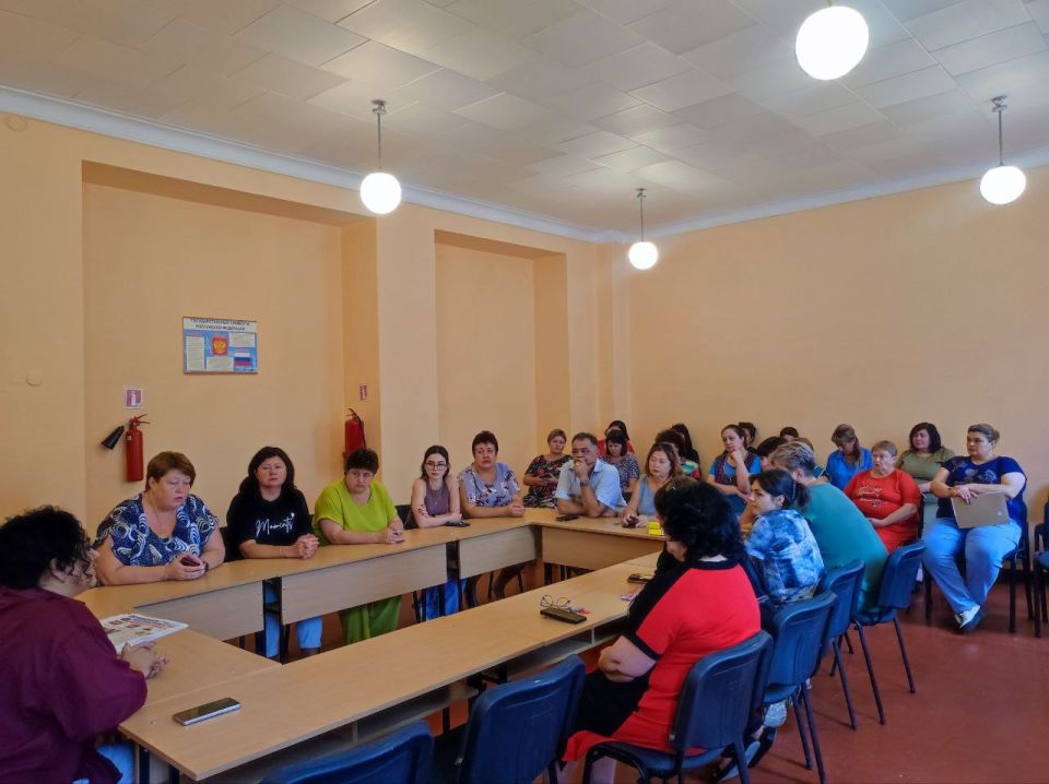 В Докучаевске продолжаются встречи с жителями В Докучаевске продолжаются встречи с жителями