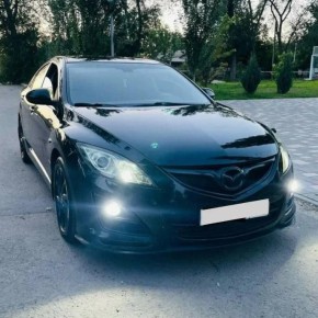 880 .p. Mazda 6, 2010 .