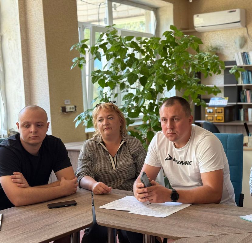 Денис Зубов: В Иловайске состоялось заседание комиссии по делам несовершеннолетних и защите их прав Денис Зубов: В Иловайске состоялось заседание комиссии по делам несовершеннолетних и защите их прав