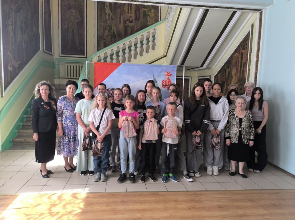  : 6                        , ...