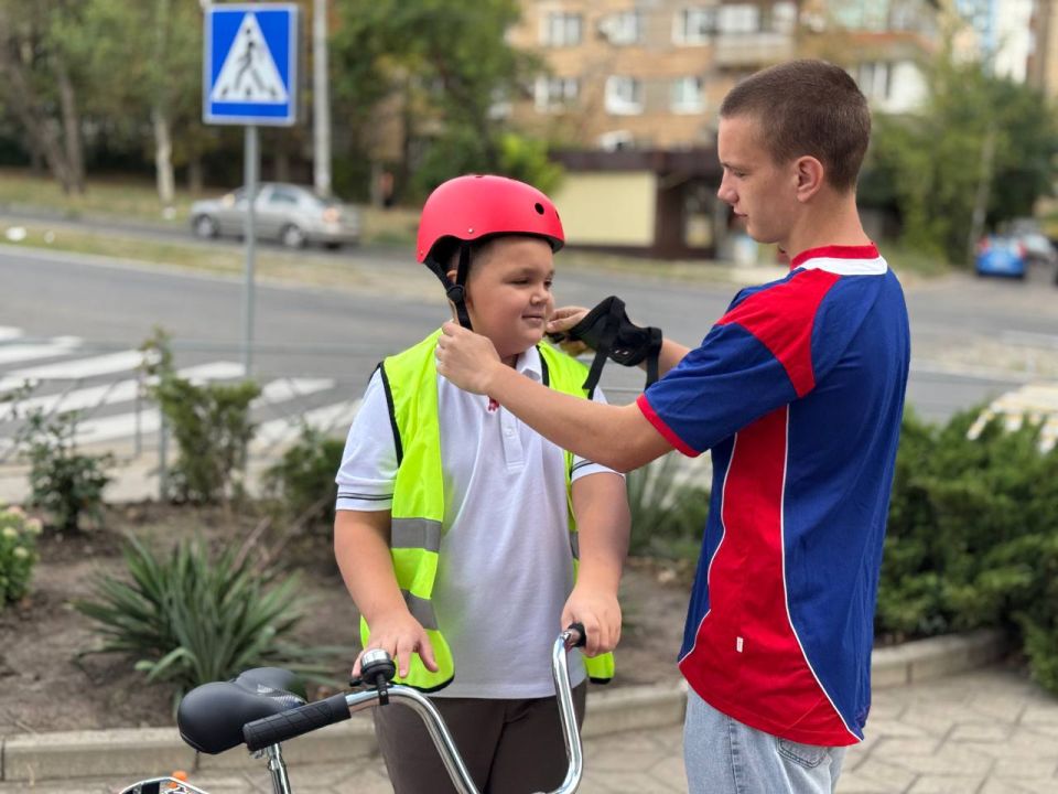 В ДНР провели уроки безопасности для школьников В ДНР провели уроки безопасности для школьников